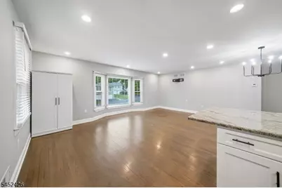 2 Brandywyne Dr, Florham Park, NJ 07932 - Photo 4