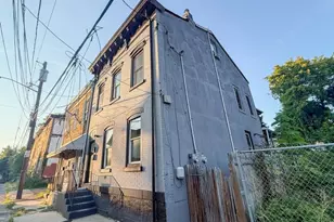 24 Sanford St, Trenton, NJ 08618 - Photo 2