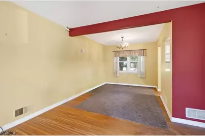 305 William St, Scotch Plains Township, NJ 07076 - Photo 6