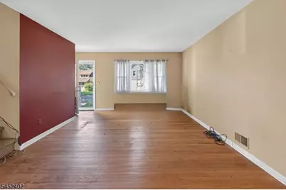 305 William St, Scotch Plains Township, NJ 07076 - Photo 4