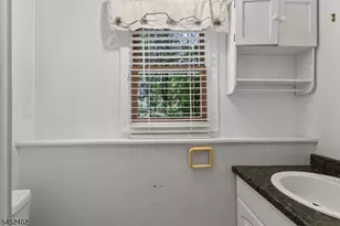 305 William St, Scotch Plains Township, NJ 07076 - Photo 32