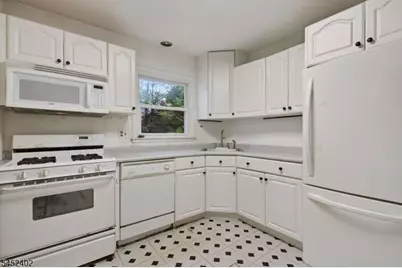 305 William St, Scotch Plains Township, NJ 07076 - Photo 20