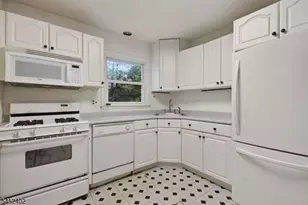 305 William St, Scotch Plains Township, NJ 07076 - Photo 20