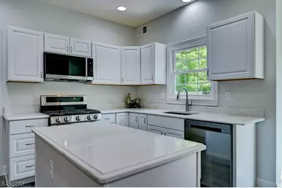 114 Brandon Ct, Branchburg Township, NJ 08853 - Photo 20