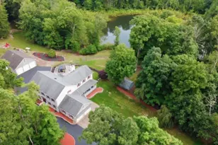 200 Longhouse Dr, West Milford, NJ 07421 - Photo 4