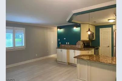 5 Sugar Loaf Ct #8, Vernon, NJ 07462 - Photo 4