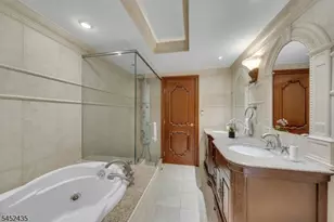 8 Driftwood Dr, Livingston Twp., NJ 07039 - Photo 16