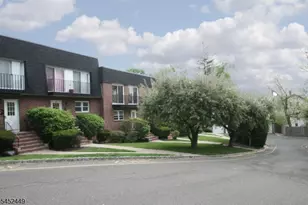 1 Carriage Way, Montclair Twp., NJ 07042 - Photo 2