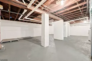 888 Lake St, Newark, NJ 07104 - Photo 30