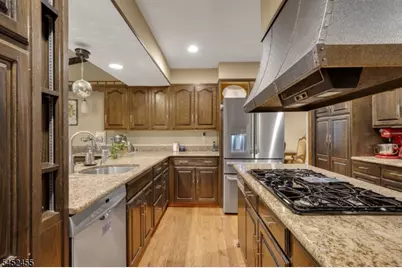 24 Tremont Terrace, Livingston, NJ 07039 - Photo 10
