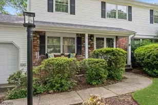 24 Tremont Terrace, Livingston, NJ 07039 - Photo 2