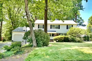 24 Tremont Terrace, Livingston, NJ 07039 - Photo 1