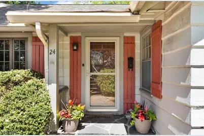 24 Rainbow Trl, Sparta Township, NJ 07871 - Photo 10