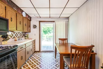 123 6th St, Wood Ridge, NJ 07075 - Photo 6