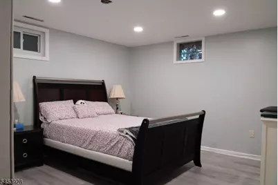 150 Farragut Ave, Middlesex, NJ 08846 - Photo 14