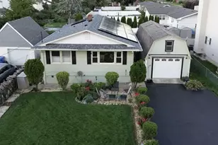 150 Farragut Ave, Middlesex, NJ 08846 - Photo 1