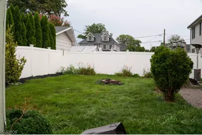 150 Farragut Ave, Middlesex, NJ 08846 - Photo 18