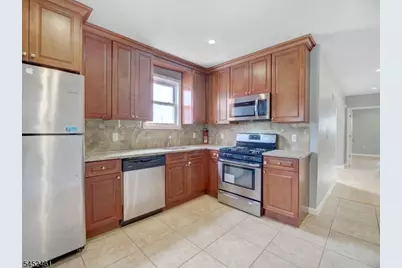 156 Crystal St, North Arlington, NJ 07031 - Photo 8