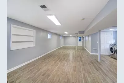156 Crystal St, North Arlington, NJ 07031 - Photo 14