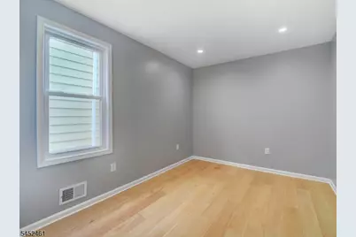 156 Crystal St, North Arlington, NJ 07031 - Photo 6