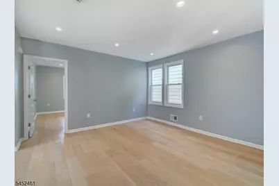 156 Crystal St, North Arlington, NJ 07031 - Photo 4
