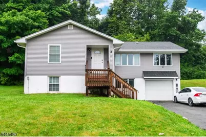2 Glen Rd, Vernon, NJ 07422 - Photo 2