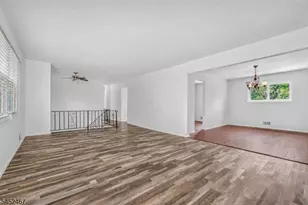 30 Wordsworth Ln, Lopatcong Township, NJ 08865 - Photo 8