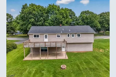 30 Wordsworth Ln, Lopatcong Township, NJ 08865 - Photo 4