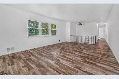 30 Wordsworth Ln, Lopatcong Township, NJ 08865 - Photo 6