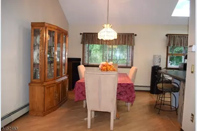 27 3rd Ave, Roseland, NJ 07068 - Photo 12