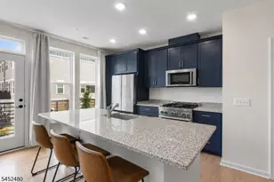 7 Jessica Ln, Union Township, NJ 07083 - Photo 4