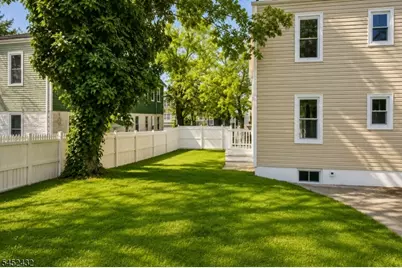 72 Sunset Ave, Newark, NJ 07106 - Photo 6