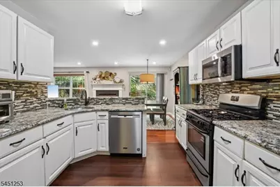 37 Woodmont Dr, Randolph Township, NJ 07869 - Photo 20