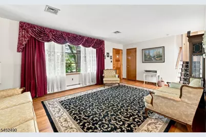 470 Blue Ridge Ave, Piscataway Township, NJ 08854 - Photo 10