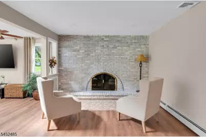 8 Cedar Ln, Roseland, NJ 07068 - Photo 12
