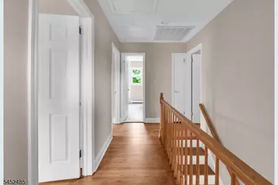 8 Cedar Ln, Roseland, NJ 07068 - Photo 34