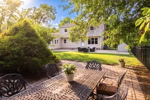 8 Cedar Ln, Roseland, NJ 07068 - Photo 8