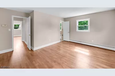 8 Cedar Ln, Roseland, NJ 07068 - Photo 24