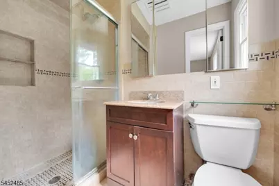 8 Cedar Ln, Roseland, NJ 07068 - Photo 26
