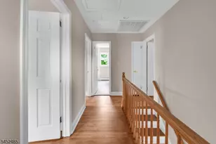 8 Cedar Ln, Roseland, NJ 07068 - Photo 34