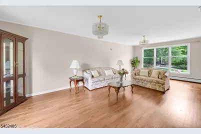 8 Cedar Ln, Roseland, NJ 07068 - Photo 20