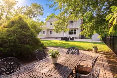 8 Cedar Ln, Roseland, NJ 07068 - Photo 8