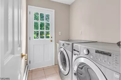 8 Cedar Ln, Roseland, NJ 07068 - Photo 38