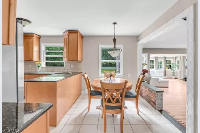 8 Cedar Ln, Roseland, NJ 07068 - Photo 16