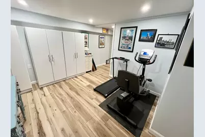 410 Lexington Ave, Cranford Township, NJ 07016 - Photo 16