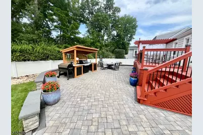 410 Lexington Ave, Cranford Township, NJ 07016 - Photo 22