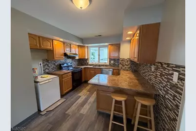 119 Cornelia St, East Rutherford, NJ 07073 - Photo 2
