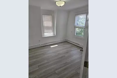 125 Dalton St, Roselle Park, NJ 07204 - Photo 22