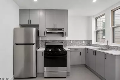 239 17th Ave, Paterson, NJ 07504 - Photo 6