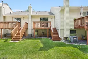 79 Carriage Ln, Sparta Township, NJ 07871 - Photo 20